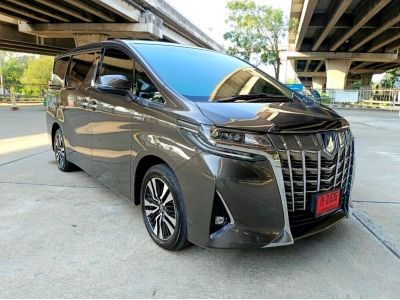 Toyota Alphard X Hybrid ปี 2019 จด 20 ไมล์ 140,000 Km